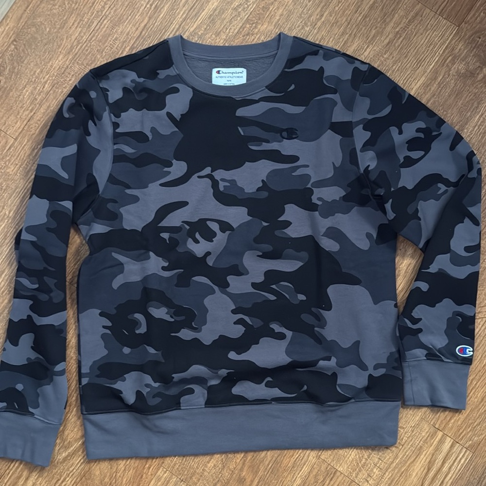 Champion Black and Gray Camouflage Crewneck Sweater